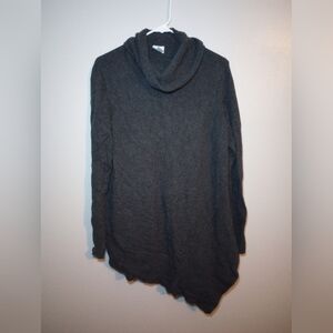 Stylus Long Sweater Size XL